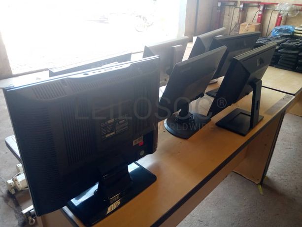 IT: Monitors, Keyboards, Projectors & Screens