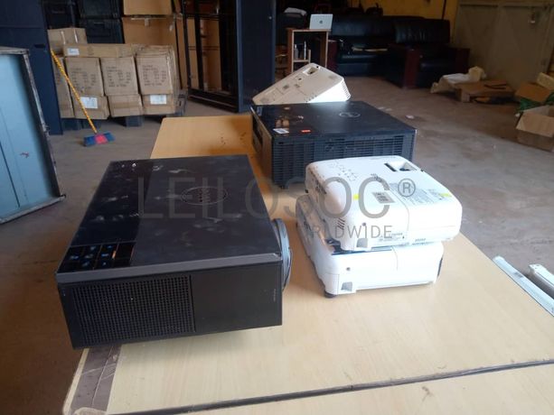 IT: Monitors, Keyboards, Projectors & Screens