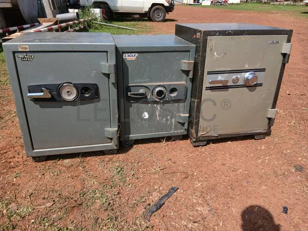 Safes, Blowers & Binding Machine – Office & Maintenance Equipment