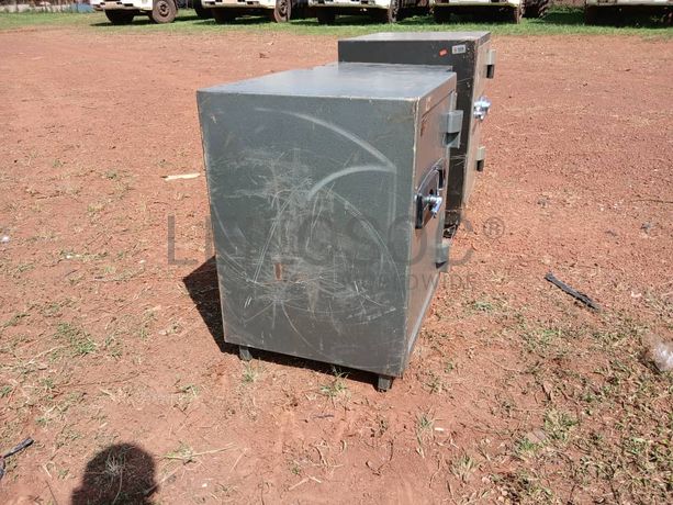 Safes, Blowers & Binding Machine – Office & Maintenance Equipment