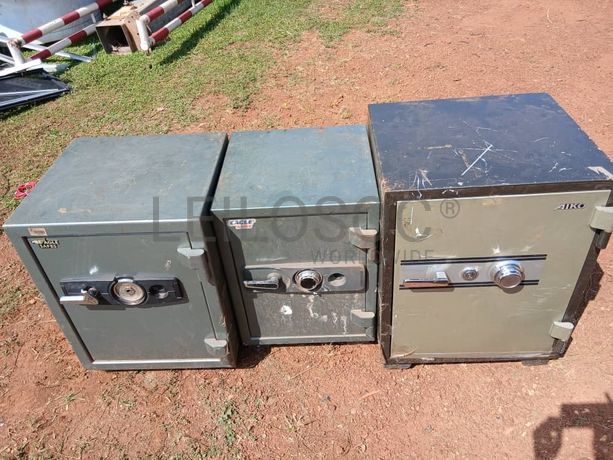 Safes, Blowers & Binding Machine – Office & Maintenance Equipment