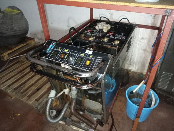 Máquina de Limpar Piso 