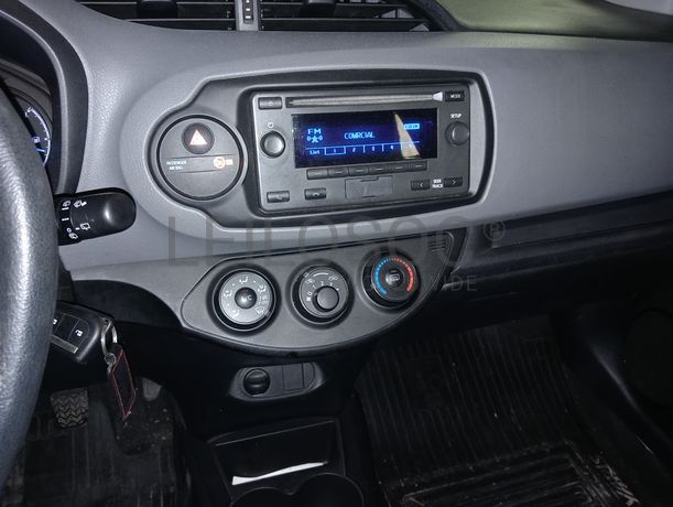 Toyota Yaris · Ano 2018