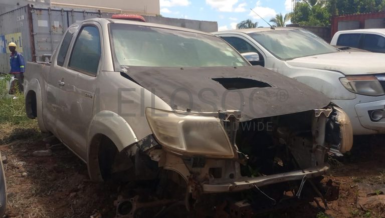 Carcaça de Toyota Hilux