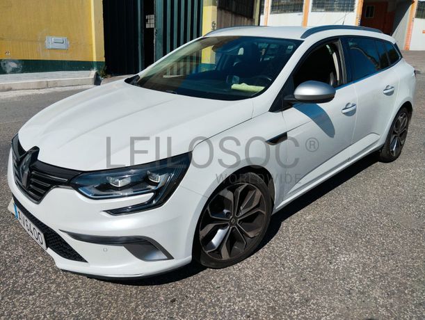 Renault Mégane IV Sport  · Ano 2018
