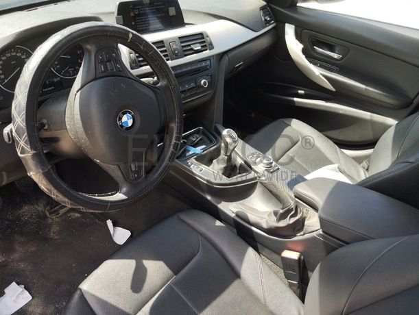 BMW 318 D · Ano 2015