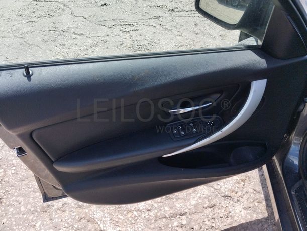 BMW 318 D · Ano 2015