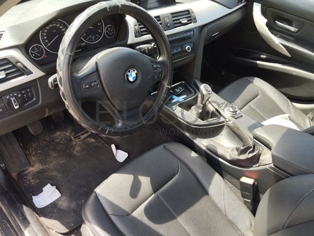 BMW 318 D · Ano 2015