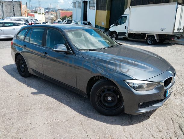 BMW 318 D · Ano 2015