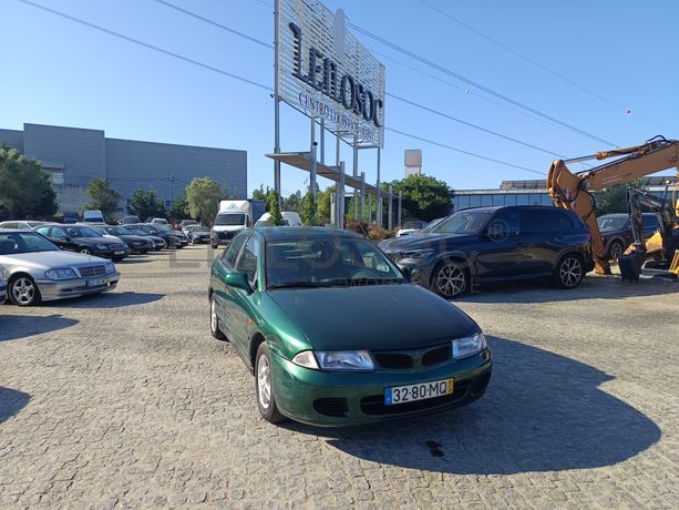 Mitsubishi Carisma · Ano 1999