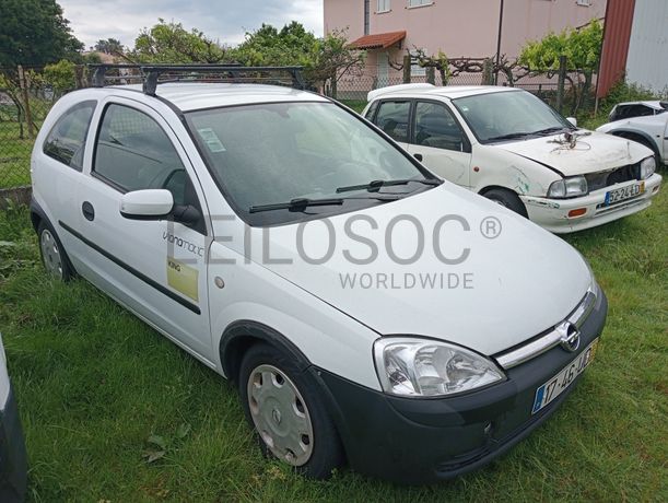 Opel Corsa 1.7 DI · Ano 2002