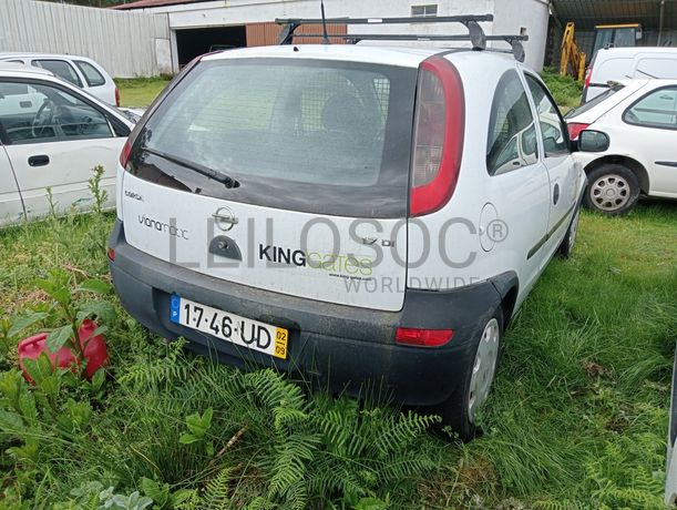 Opel Corsa 1.7 DI · Ano 2002