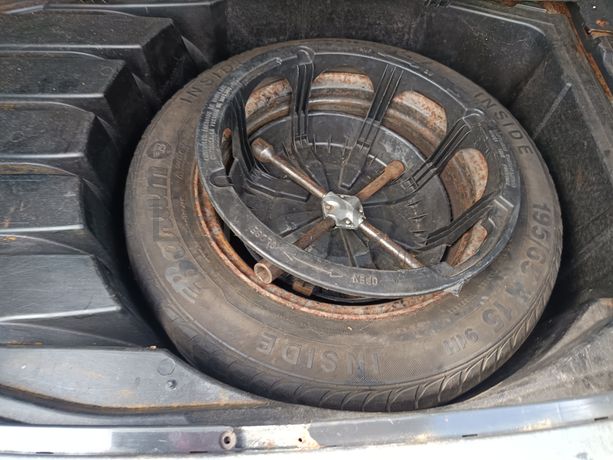 Mercedes-Benz C220 · Ano 2002