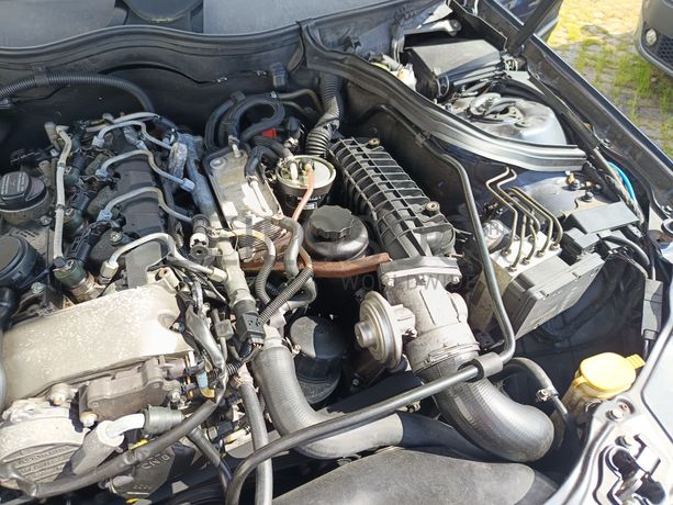 Mercedes-Benz C220 · Ano 2002