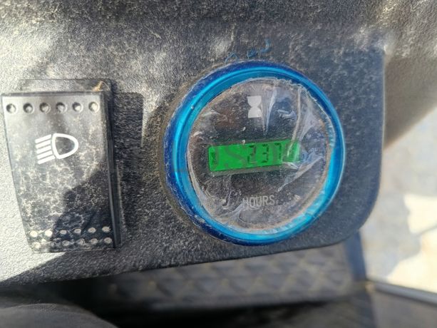 Mini Giratória Colt YFE10