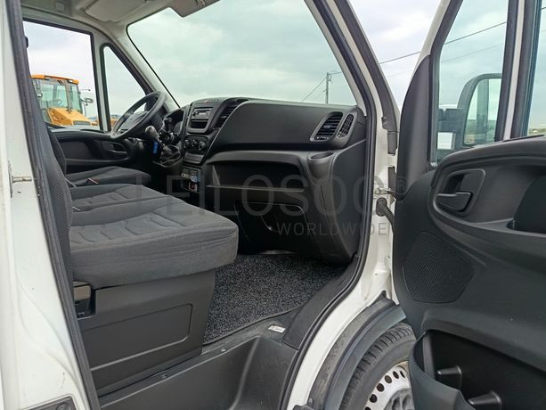 Iveco 35S13 · Ano 2016 · Caixa de Frio