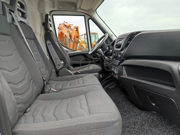 Iveco 35S13 · Ano 2016 · Caixa de Frio