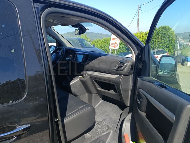 Peugeot Traveller · Ano 2019