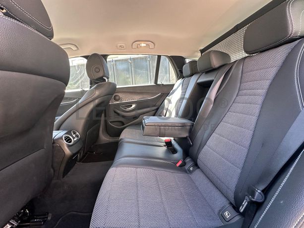 Mercedes-Benz E300 de · Ano 2020