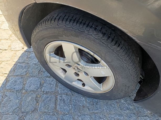 Peugeot 207 · Ano 2007