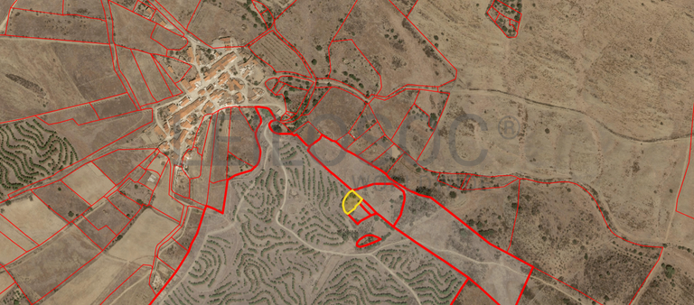 Proporção de 1/6 de Terreno com 750 m² · Mértola