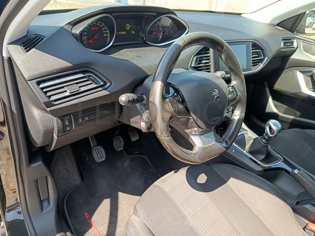Peugeot 308 · Ano 2015 