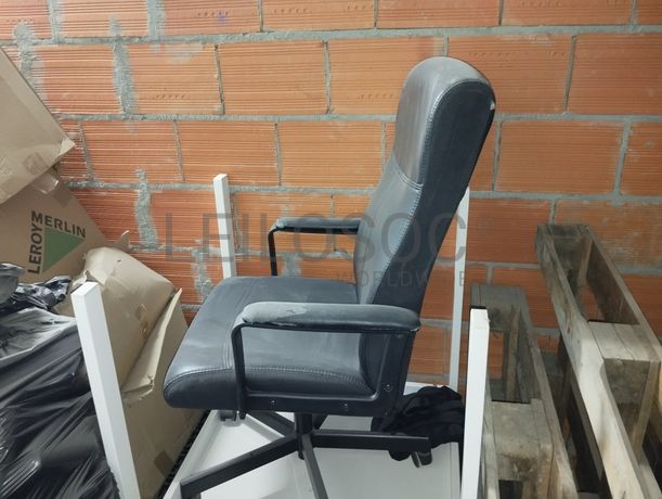 Mobiliário · Equipamentos · Tecnologia