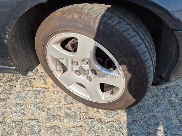 Audi A4 · Ano 2000