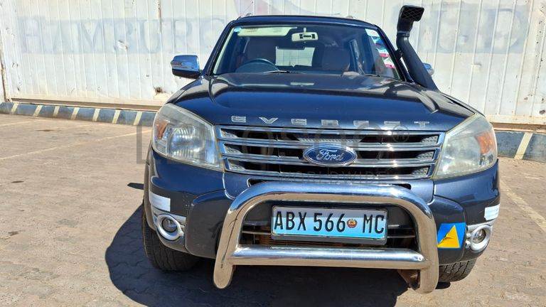 Ford Everest - 2012