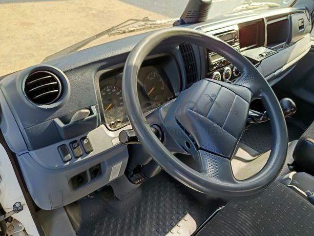 Mitsubishi Canter · Ano 2016