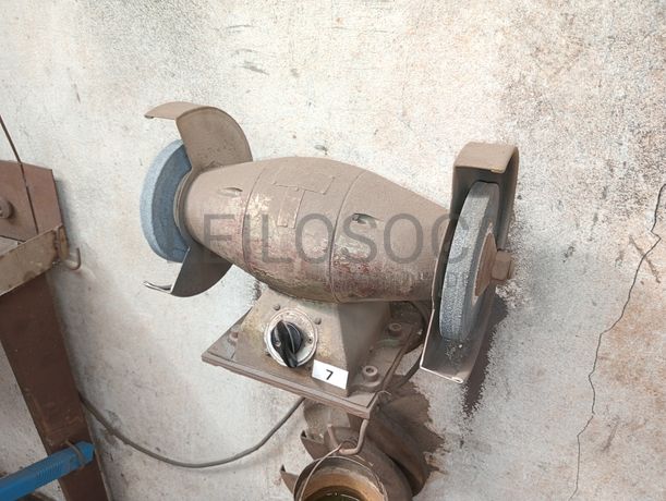 Máquinas de furar · Guilhotina · Esmeril