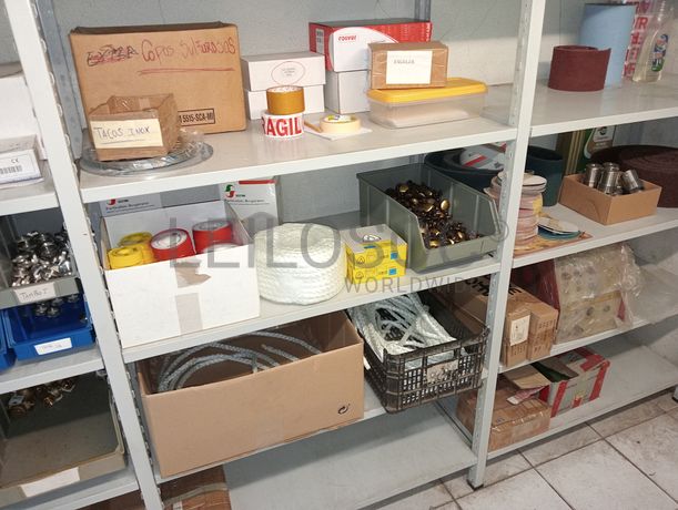 Equipamentos · Mobiliário · Stock