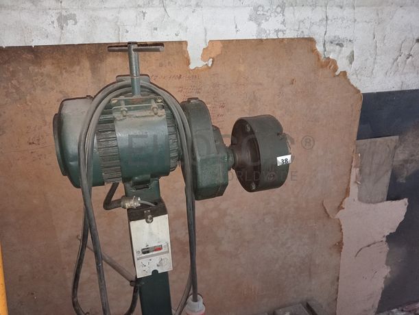 Aparelhos de Soldar · Máquina · Porta Paletes