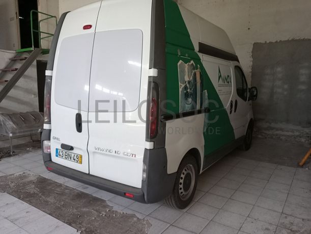 Opel Vivaro 1.9 CDTI · Ano 2006