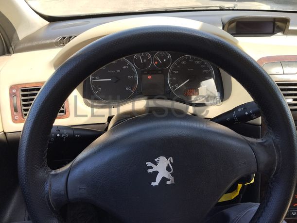 Peugeot 307 1.6 HDI · Ano 2006