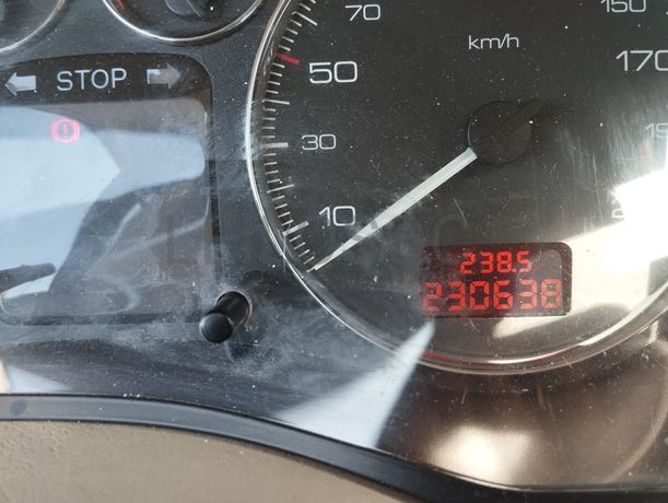 Peugeot 307 1.6 HDI · Ano 2006