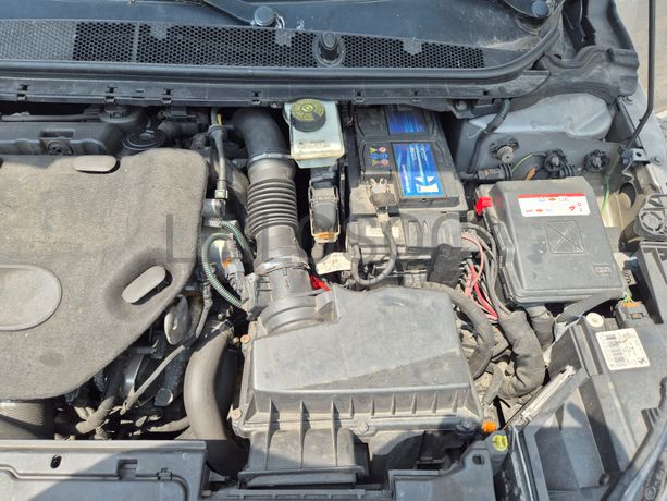 Peugeot 308 SW · Ano 2015