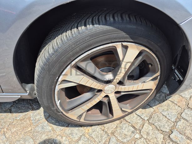 Peugeot 308 SW · Ano 2015