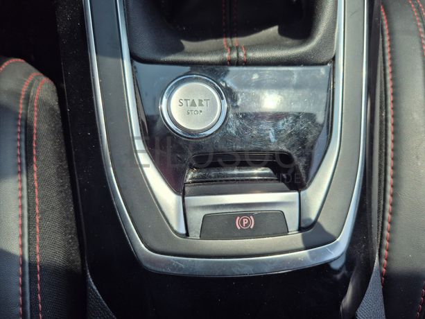 Peugeot 308 SW · Ano 2015