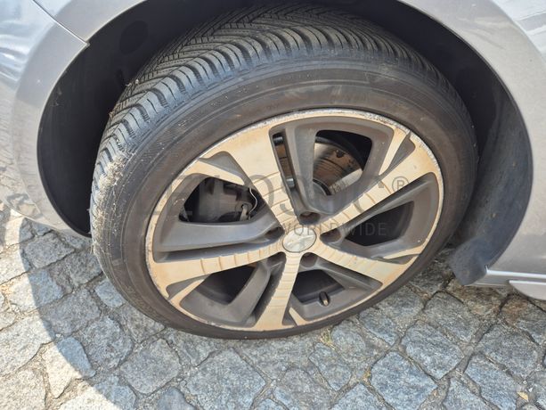 Peugeot 308 SW · Ano 2015