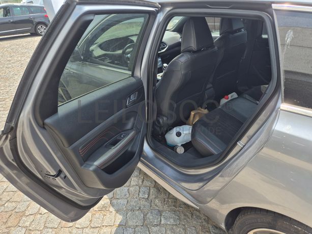 Peugeot 308 SW · Ano 2015