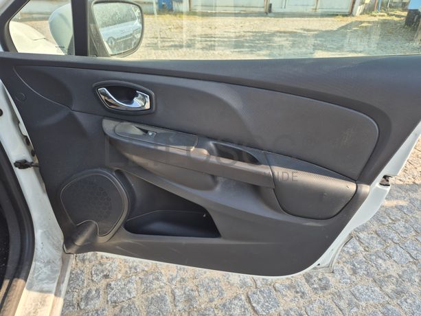 Renault Clio · Ano 2014