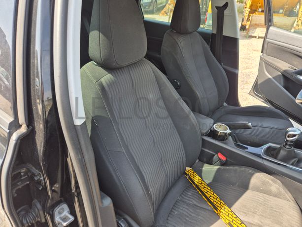 Peugeot 308 SW II 1.6 Blue HDI · Ano 2014