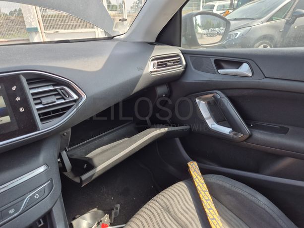 Peugeot 308 SW II 1.6 Blue HDI · Ano 2014