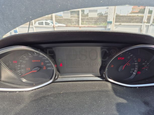 Peugeot 308 SW II 1.6 Blue HDI · Ano 2014