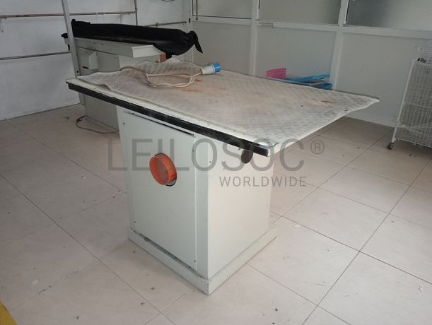 Mesa de Passar a Ferro