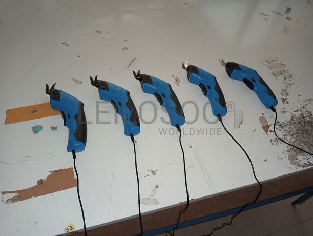 Mobiliário · Equipamentos