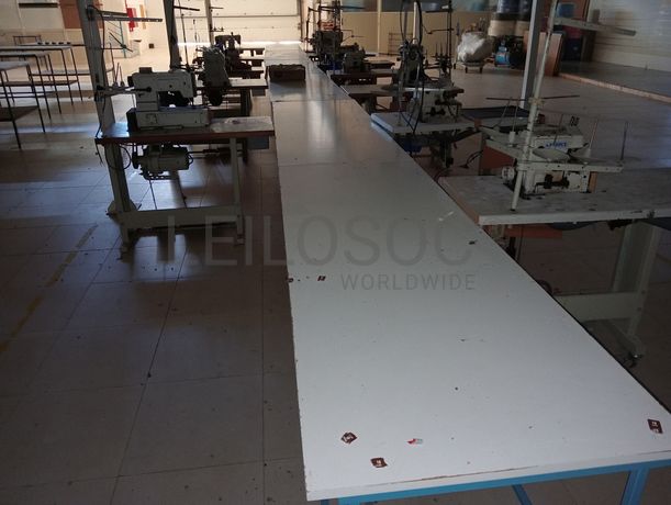 Mobiliário · Equipamentos