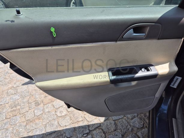 Volvo S40 · Ano 2005