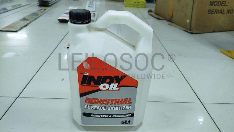 Diversos Óleo e Um Anti-Congelante